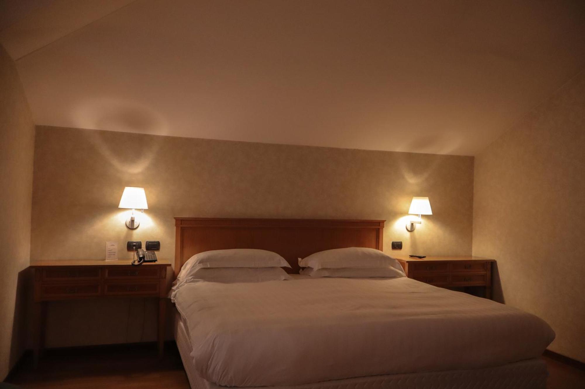 Monica Hotel Fiera Pregnana Milanese Екстериор снимка