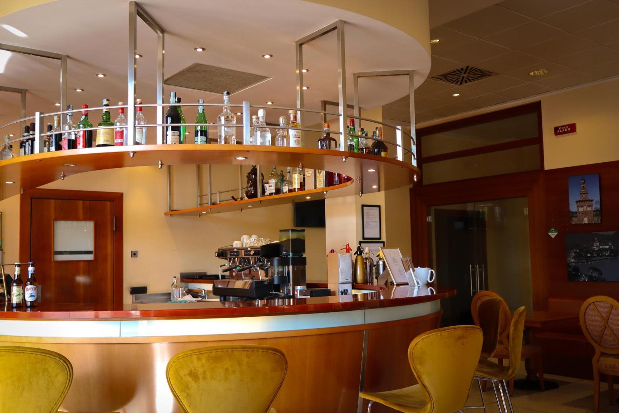 Monica Hotel Fiera Pregnana Milanese Екстериор снимка