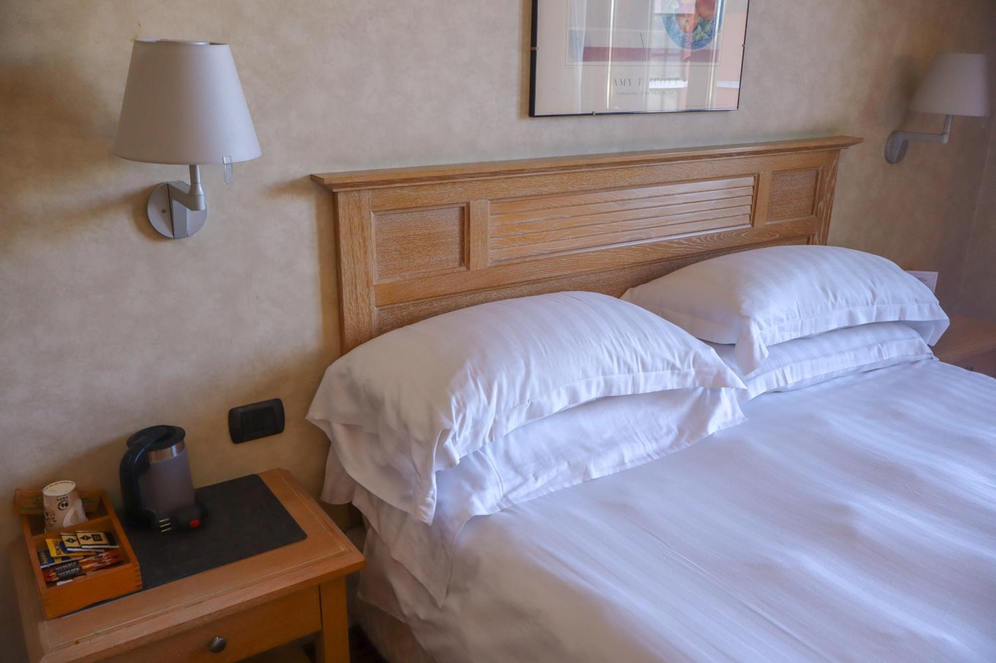 Monica Hotel Fiera Pregnana Milanese Екстериор снимка