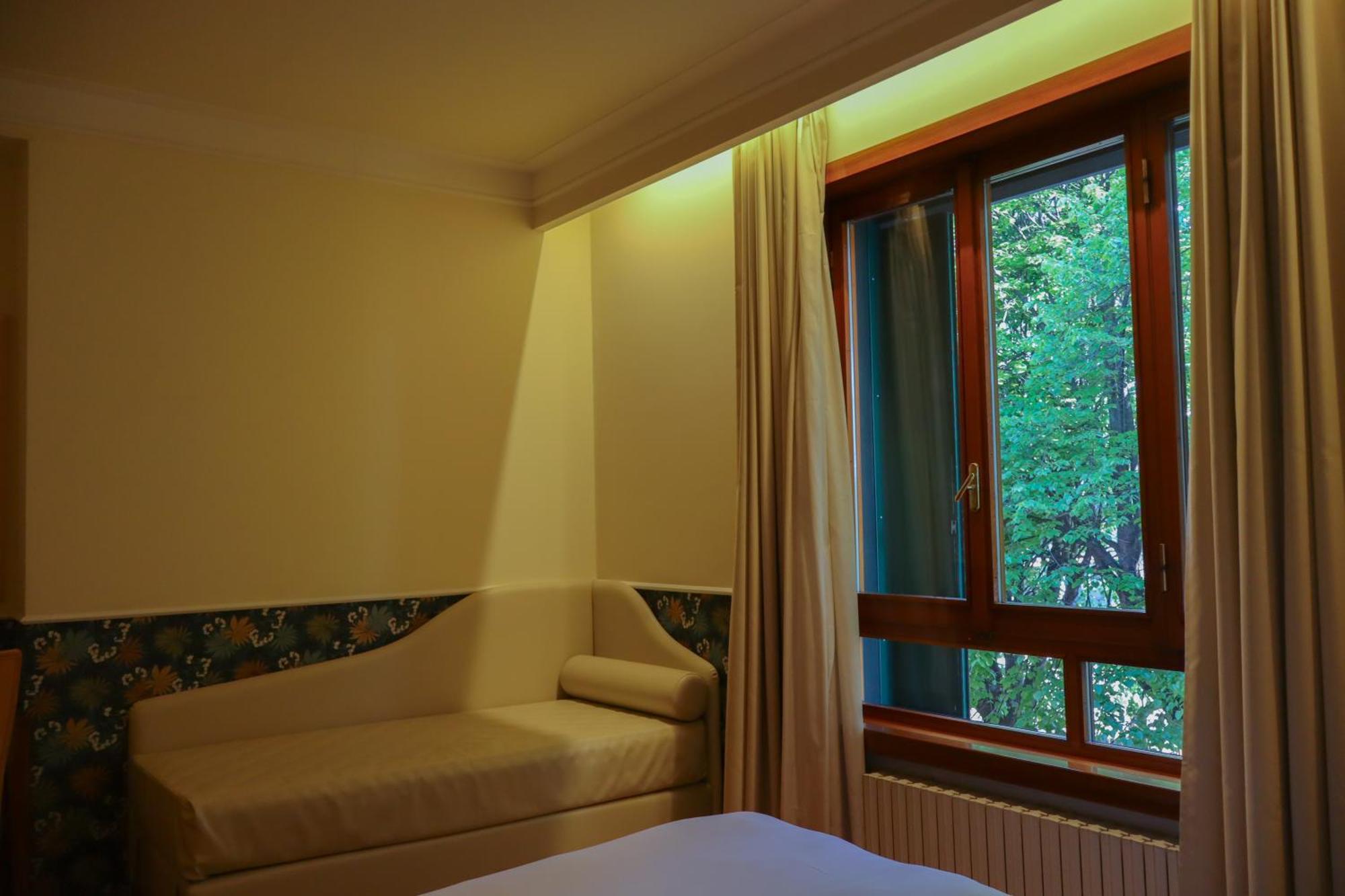 Monica Hotel Fiera Pregnana Milanese Екстериор снимка