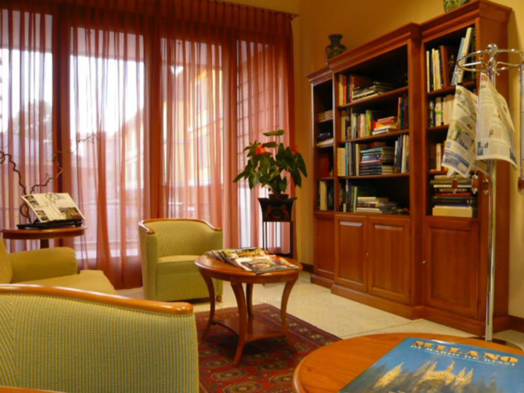 Monica Hotel Fiera Pregnana Milanese Екстериор снимка